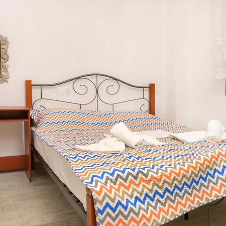 Danai House 3 * Nea Roda